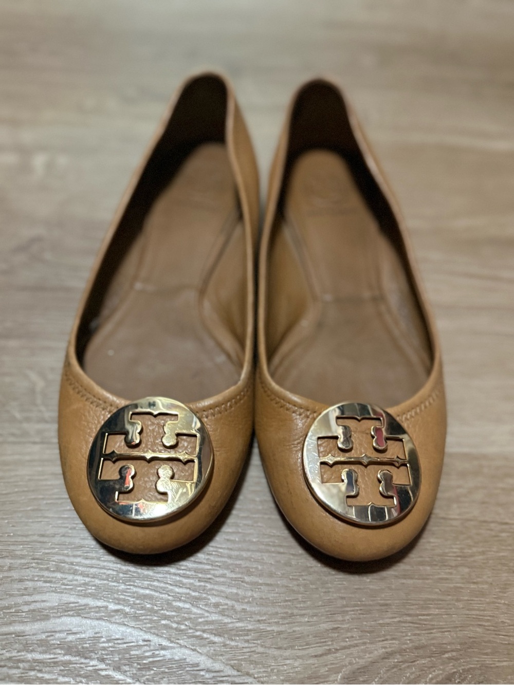 Tory Burch Tan Leather Ballet Flats with Gold Logo Emblem
